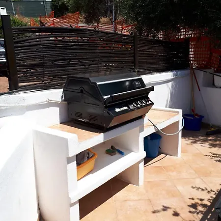 וילה La Minda With A Stunning View באדזי